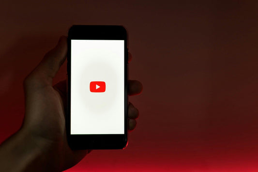 trophée youtube, awardly, trophée youtube personnalisable, cadre, decoration d'interieur, cadre personnalisable, displate youtube, displate decoratiion d’interieur